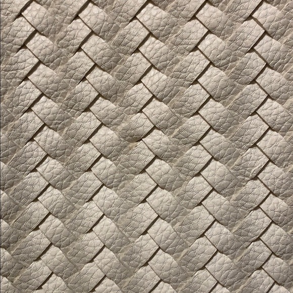 Large White leather woven bag - Picture 4 of 4